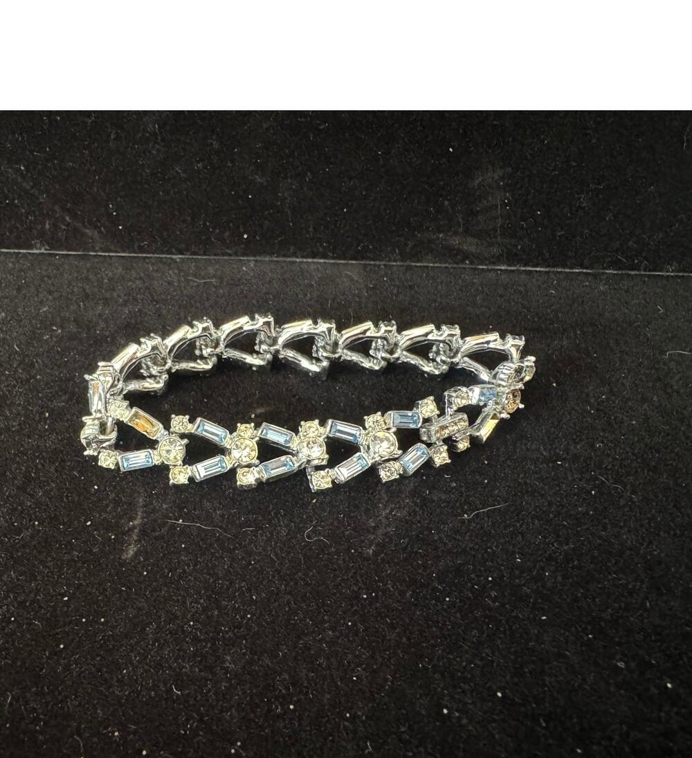 Astra Silver Blue Rhinestone Tennis Bracelet 7" Vintage Estate Sale Find
